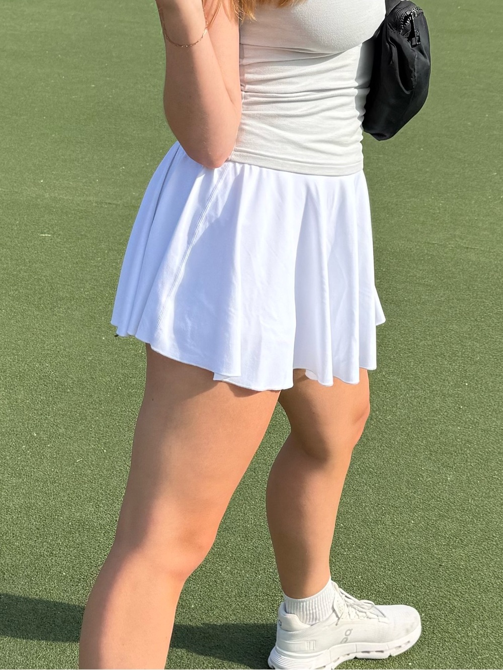 Aritzia Golden Butter White Skirt with Spandex Size Small - Picture 5 of 7